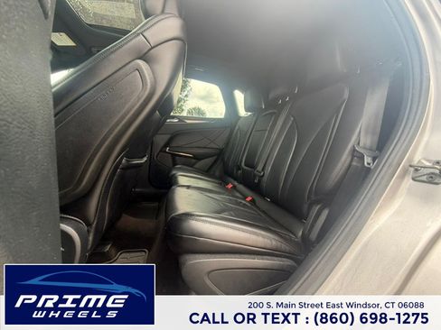 Used 2017 Lincoln MKC Reserve AWD/4WD image 12
