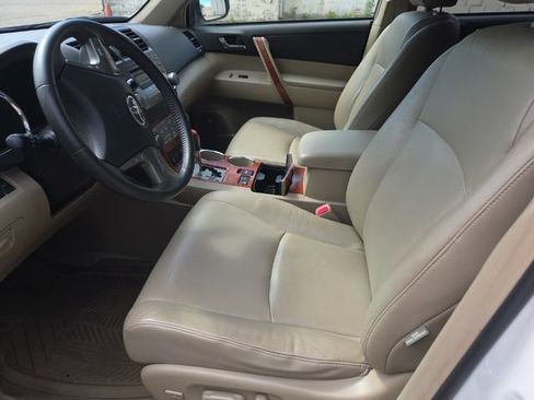 Used 2009 Toyota Highlander Limited AWD/4WD image 21
