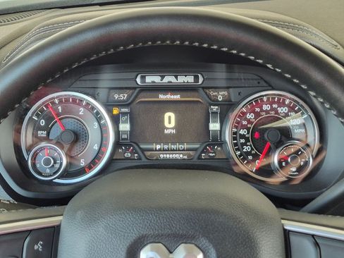 Used 2024 RAM 2500 Laramie AWD/4WD image 11
