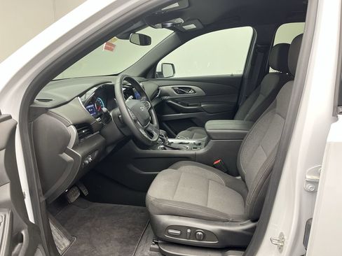 Certified 2023 Chevrolet Traverse LT w/ Midnight/Sport Edition image 3