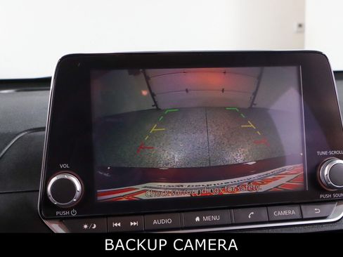 Used 2024 Nissan Altima 2.5 SV FWD image 18