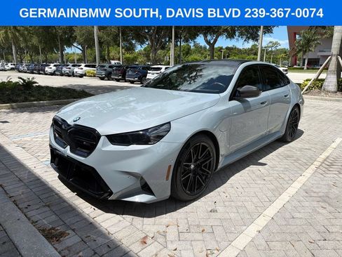 Used 2025 BMW M5 w/ Carbon Package AWD/4WD image 2