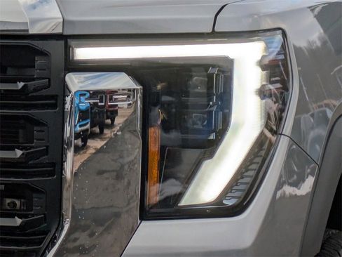New 2026 GMC Sierra 2500 Pro image 7