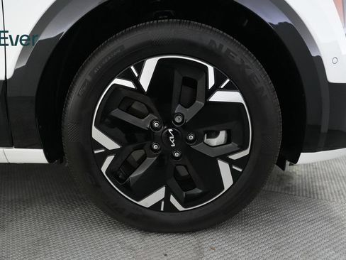 Used 2024 Kia Niro Wave FWD image 20
