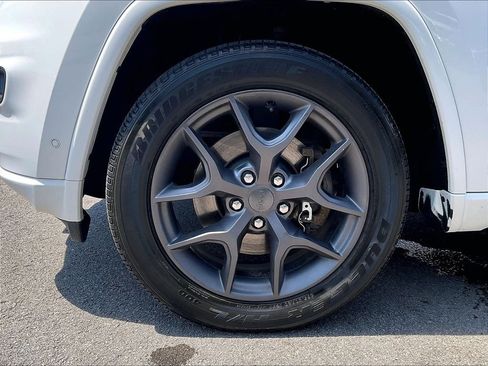 Used 2021 Jeep Grand Cherokee Limited w/ Quick Order Package 28K 80th AWD/4WD image 22