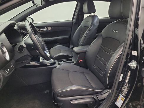 Used 2024 Kia Forte GT-Line w/ GT-Line Premium Package image 17