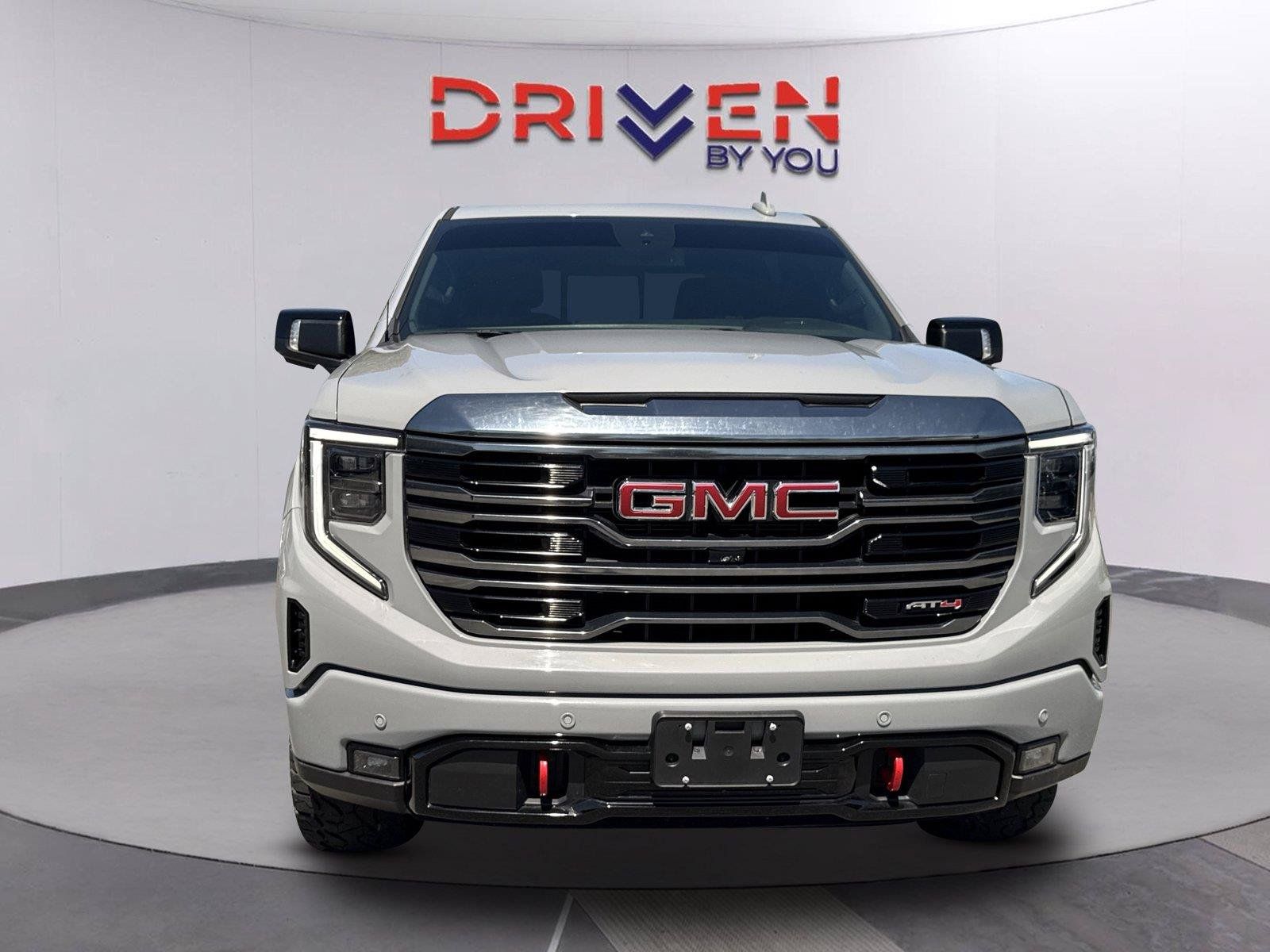 Used 2024 GMC Sierra 1500 AT4 w/ AT4 Preferred Package AWD/4WD image 9