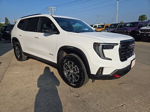 Used 2026 GMC Acadia AT4 w/ Luxury Package AWD/4WD image 14