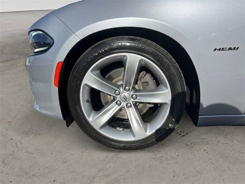 Used 2018 Dodge Charger R/T image 14