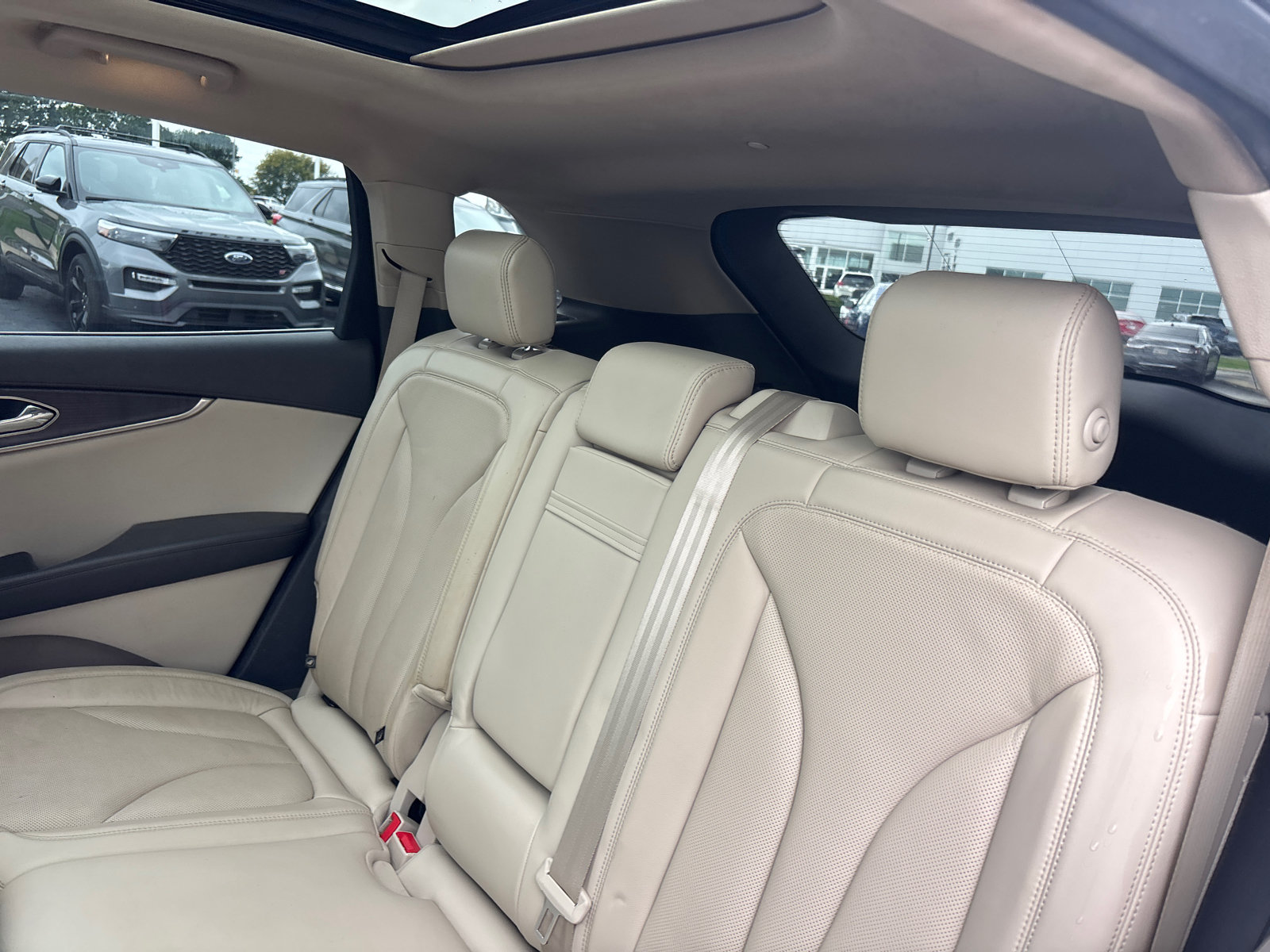 Used 2020 Lincoln Nautilus Reserve w/ Equipment Group 201A AWD/4WD image 25