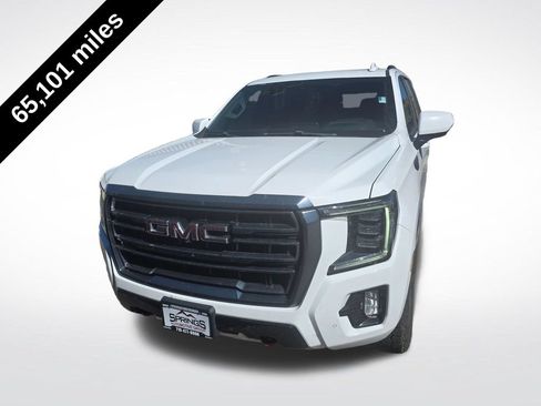 Used 2023 GMC Yukon XL AT4 w/ AT4 Premium Plus Package AWD/4WD image 2
