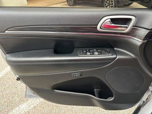 Certified 2021 Jeep Grand Cherokee Limited image 27