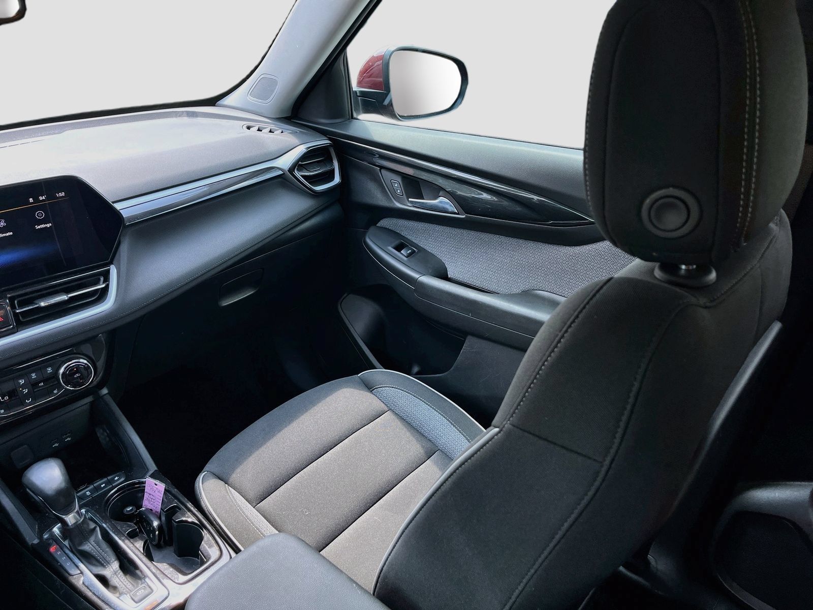 Used 2024 Chevrolet TrailBlazer LT w/ Convenience Package FWD image 22