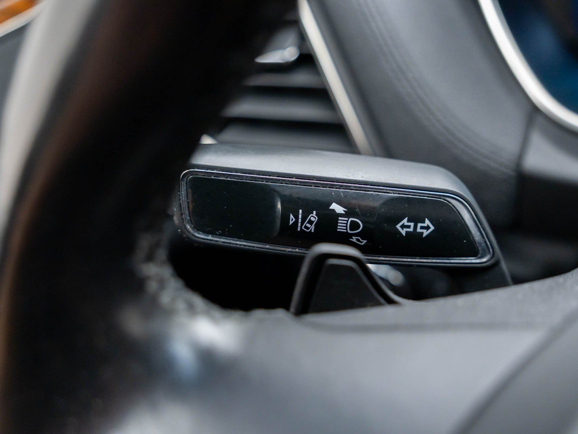 Used 2019 Lincoln Nautilus Select AWD/4WD image 32