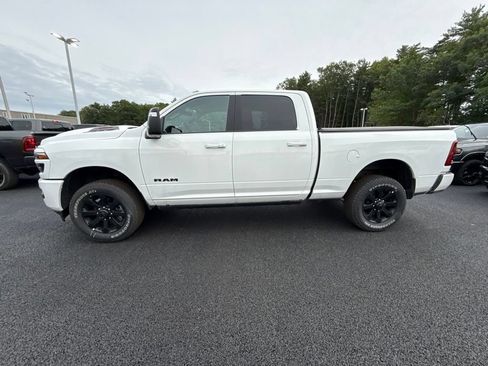 New 2026 RAM 2500 Laramie AWD/4WD image 2