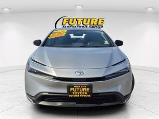 Used 2024 Toyota Prius LE video 2