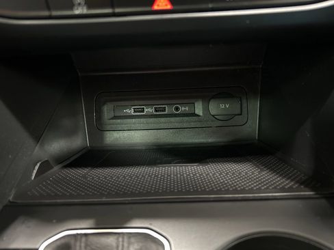 Used 2021 Volkswagen Atlas SE w/ Panoramic Sunroof Package image 19