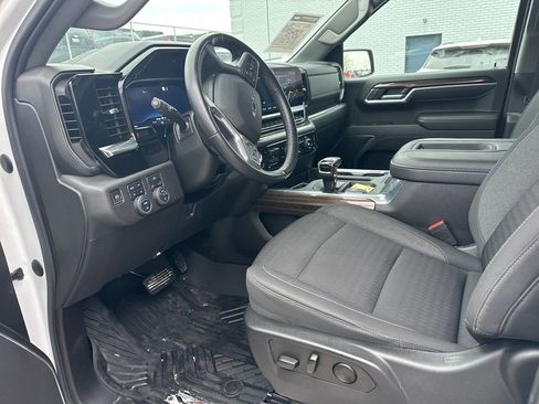 Certified 2022 Chevrolet Silverado 1500 RST w/ Z71 Off-Road Package image 14