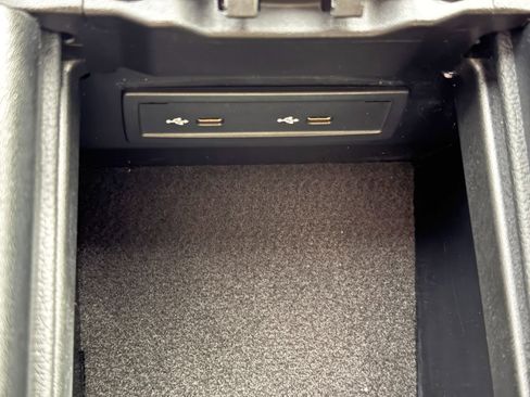 Used 2022 Mercedes-Benz E 350 Sedan w/ AMG Line Exterior image 34