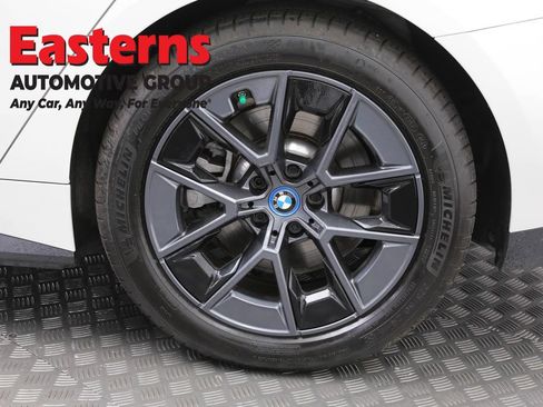 Used 2023 BMW i4 eDrive35 w/ Premium Package RWD image 36