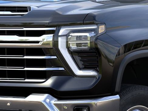 New 2026 Chevrolet Silverado 3500 LTZ w/ LTZ Convenience Package AWD/4WD image 10