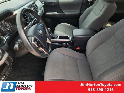 Used 2019 Toyota Tacoma SR5 image 14