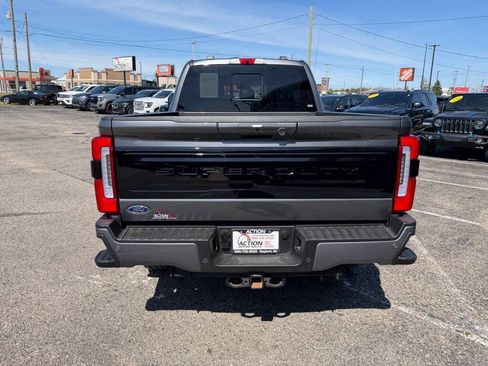 Used 2025 Ford F250 Platinum AWD/4WD image 4