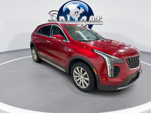 Used 2021 Cadillac XT4 Premium Luxury w/ Cold Weather Package image 2