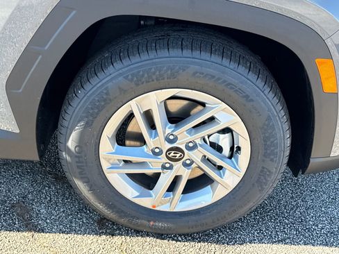 New 2026 Hyundai Tucson SE image 12