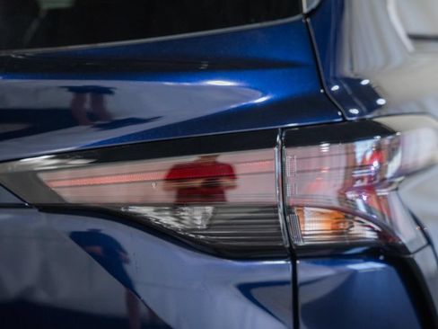 New 2026 Toyota Sienna XLE FWD image 6