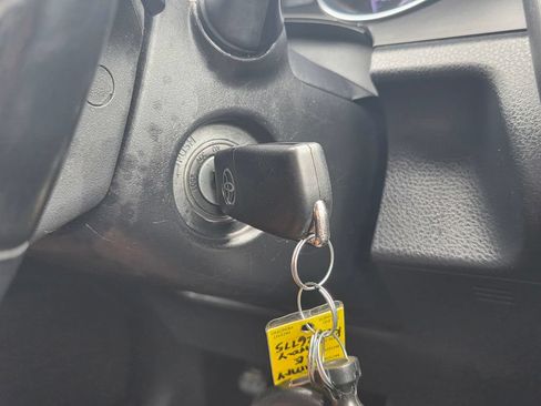 Used 2019 Toyota Camry SE FWD image 29