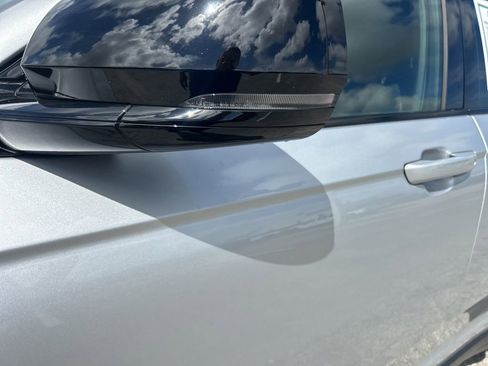 Certified 2025 Jeep Grand Cherokee Limited w/ Black Appearance Package image 21