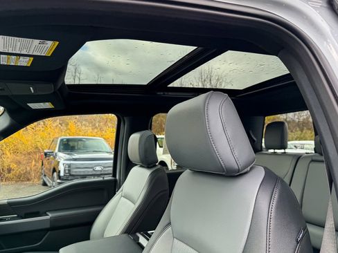 New 2025 Ford F150 Lightning Lariat image 30