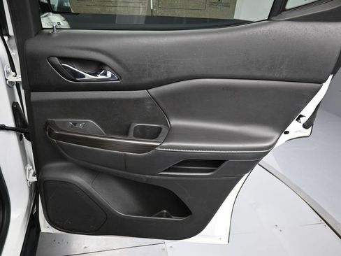 Used 2018 GMC Acadia SLT image 41