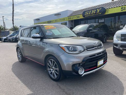 Used 2019 Kia Soul ! w/ Technology Package image 1