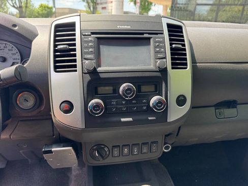 Used 2016 Nissan Frontier PRO-4X AWD/4WD image 9