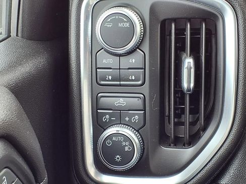 Used 2020 GMC Sierra 1500 SLE w/ SLE Value Package image 16