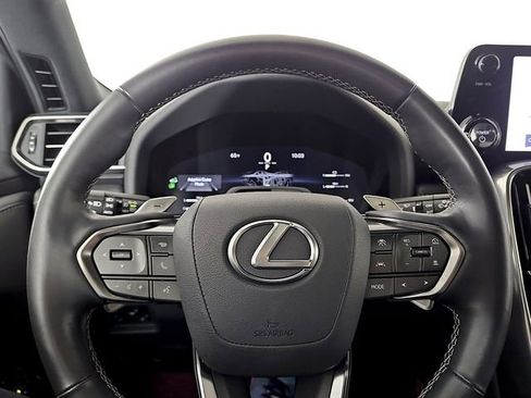 Used 2025 Lexus LX 700h Overtrail AWD/4WD image 23