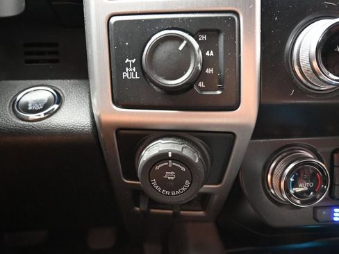 Used 2019 Ford F150 Platinum w/ Technology Package AWD/4WD image 17