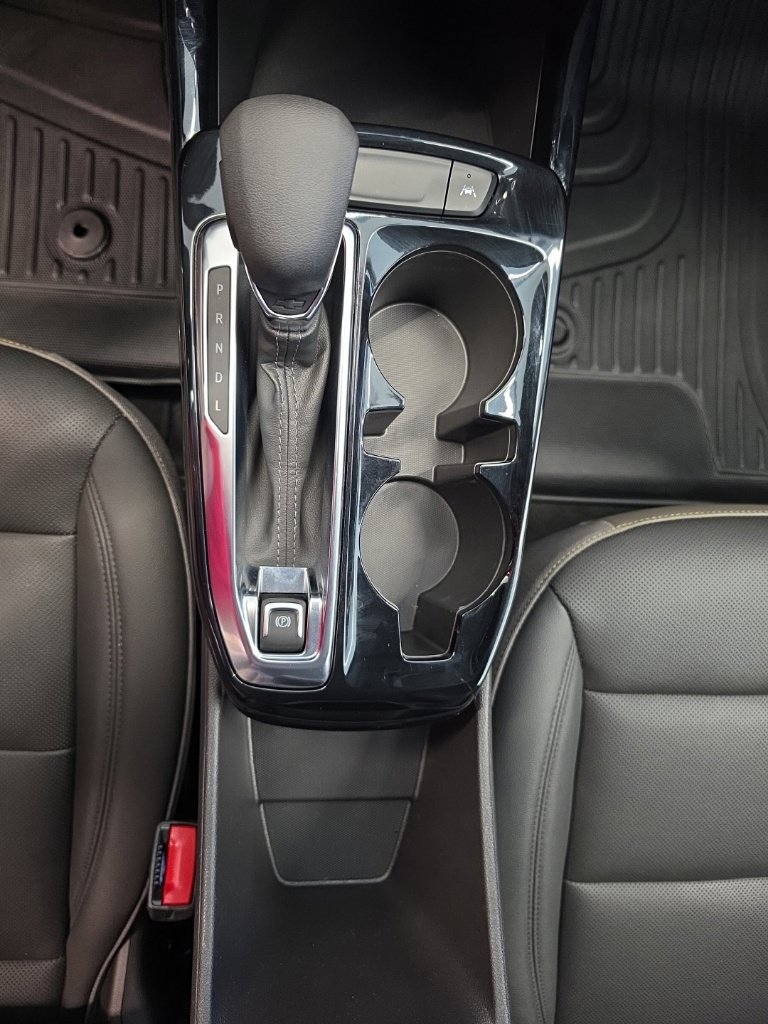 Used 2025 Chevrolet Trax ACTIV FWD image 25