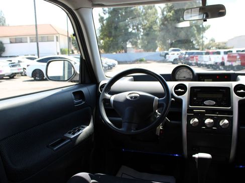 Used 2005 Scion xB image 20