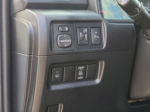 Used 2016 Toyota 4Runner Limited image 18