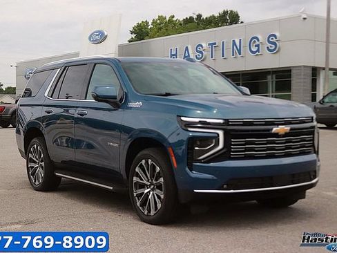 Used 2026 Chevrolet Tahoe High Country w/ Sun And Tow Package AWD/4WD image 1