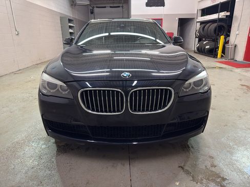 Used 2015 BMW 740Li image 2