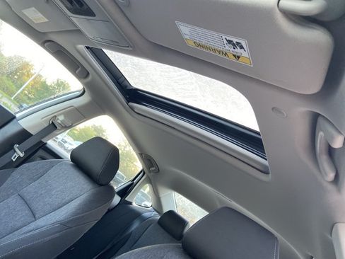 Used 2023 Honda Accord EX image 31