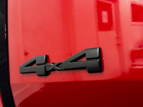 Used 2022 Toyota Tundra SR5 w/ SR5 Premium Package AWD/4WD image 7