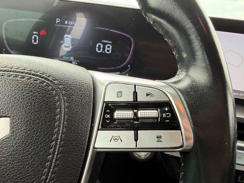 Used 2023 Kia Telluride LX AWD/4WD image 14
