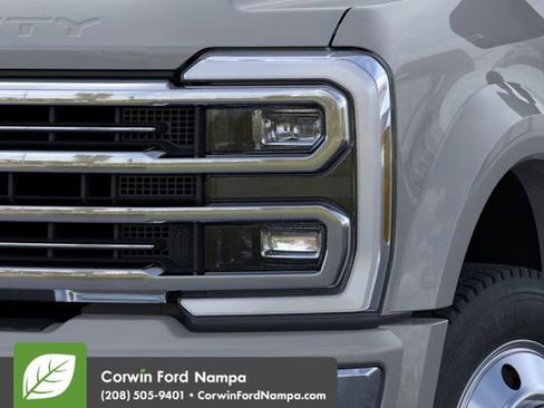 New 2026 Ford F450 Platinum image 18