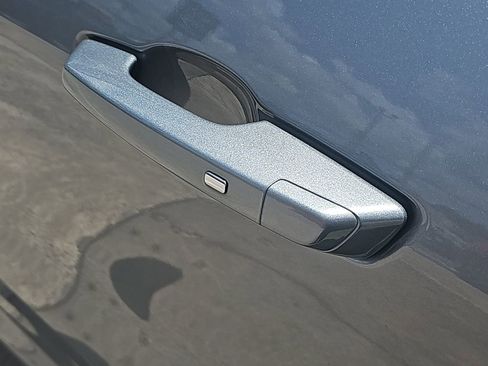 Certified 2025 GMC Acadia Elevation image 10