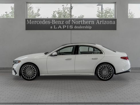 Used 2026 Mercedes-Benz E 350 4MATIC Sedan image 2